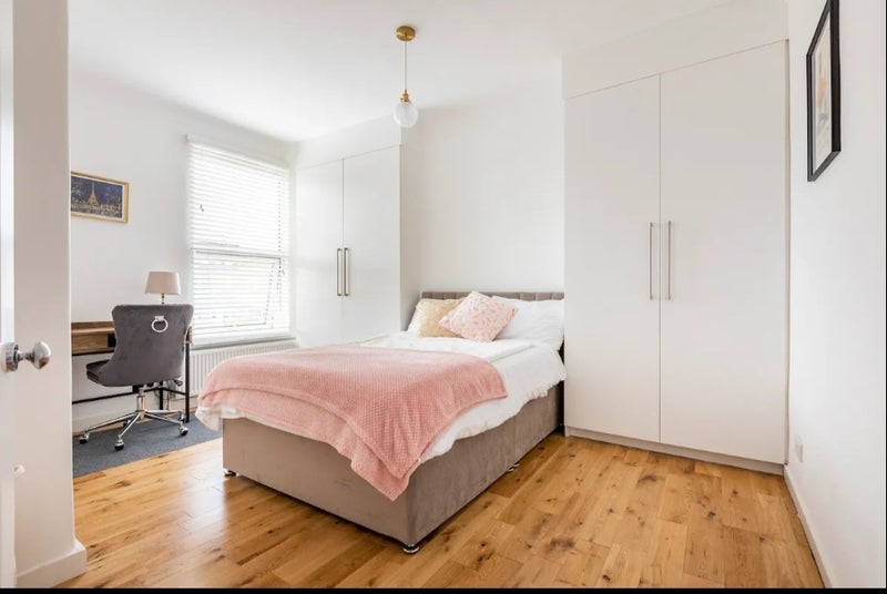 Room Ardfillan Road in Greater London