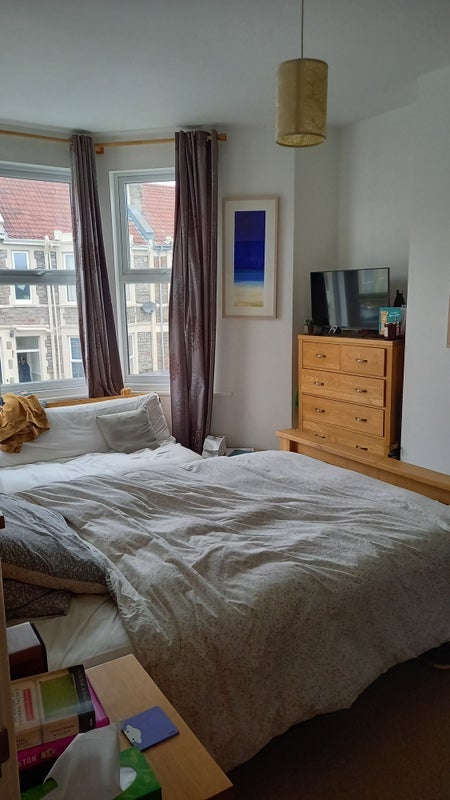 Room Elvaston Road in Bristol