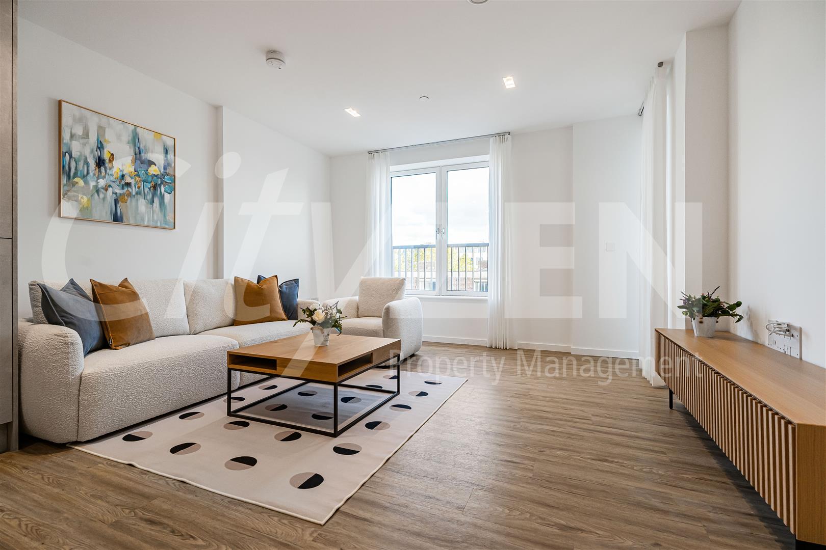 Flat Wornington Road in Greater London