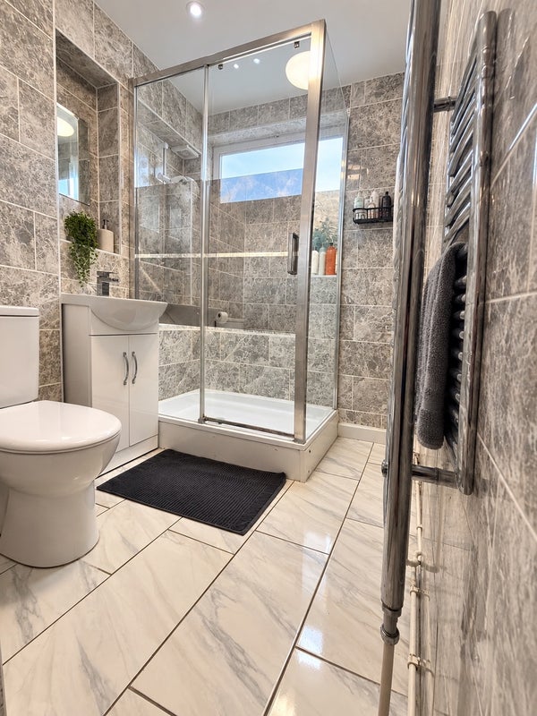 Room Breasley Close in Greater London