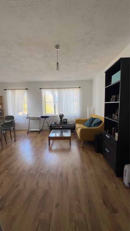 Room Curtis Drive in Greater London