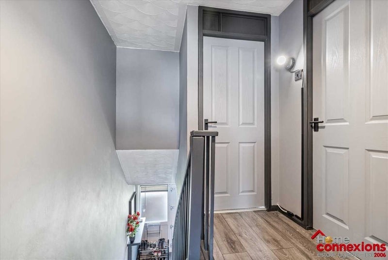 Room Owen Avenue in East Kilbride