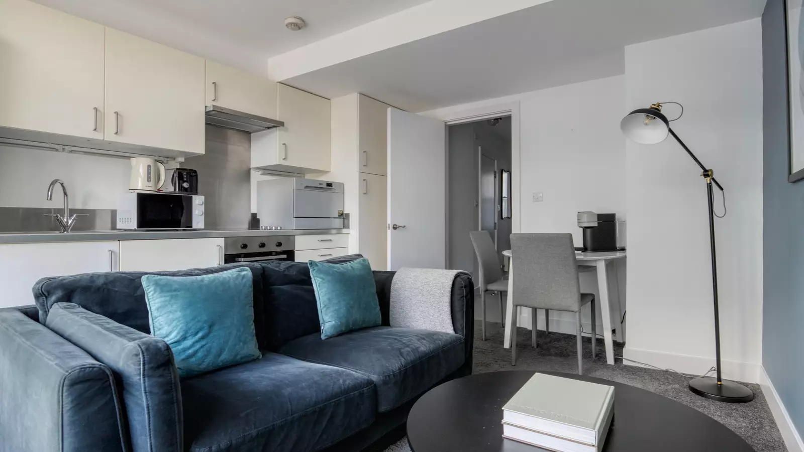 Flat Carthusian Street in City of London