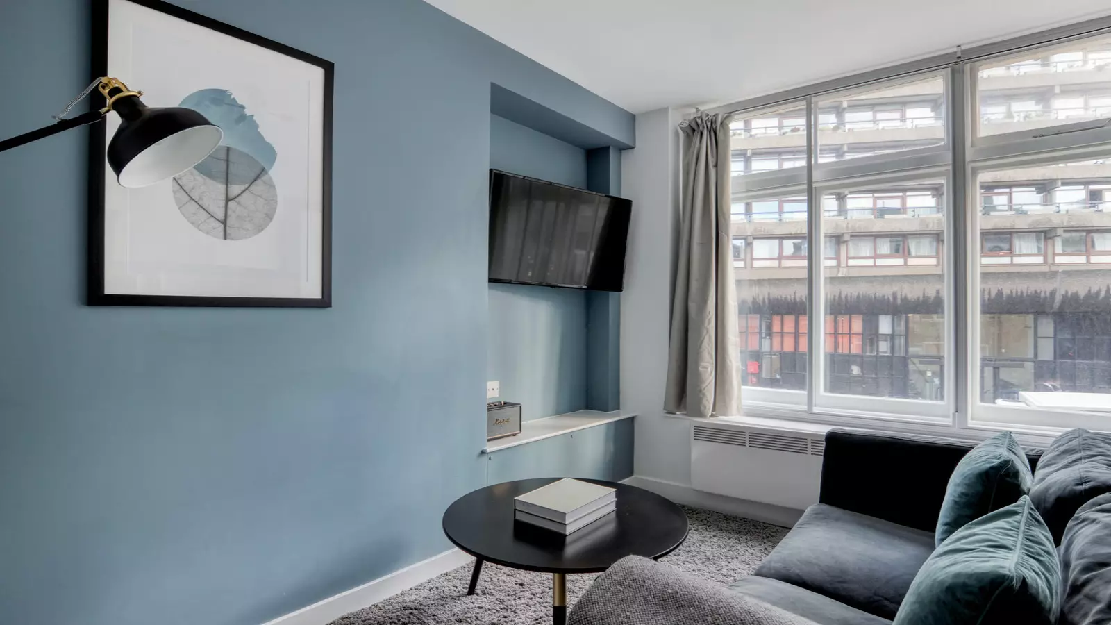 Flat Carthusian Street in City of London