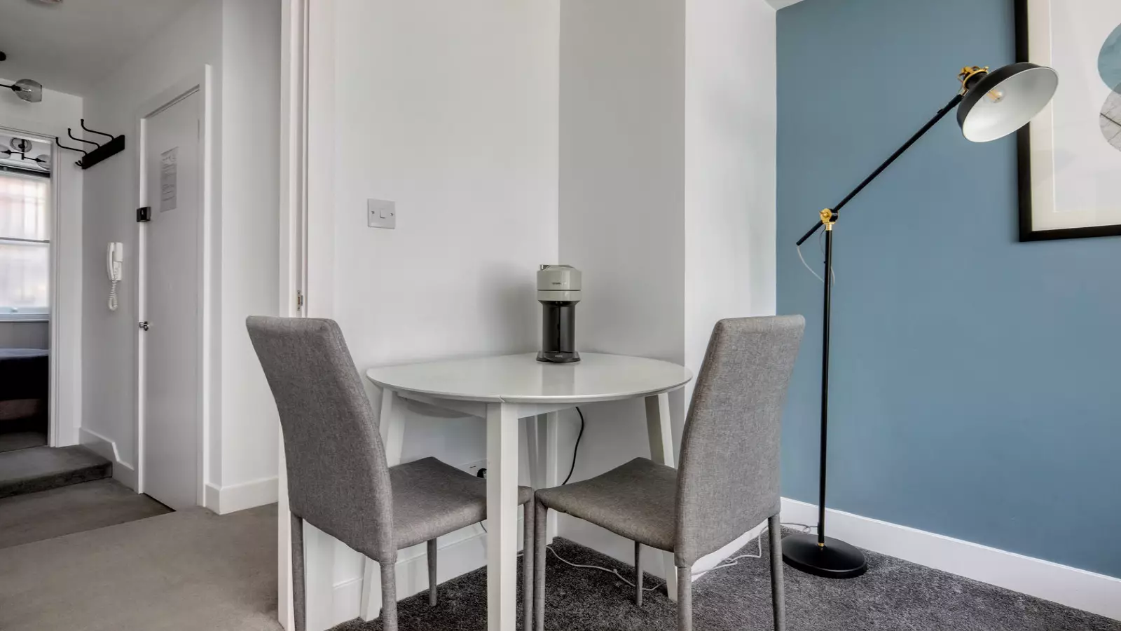 Flat Carthusian Street in City of London