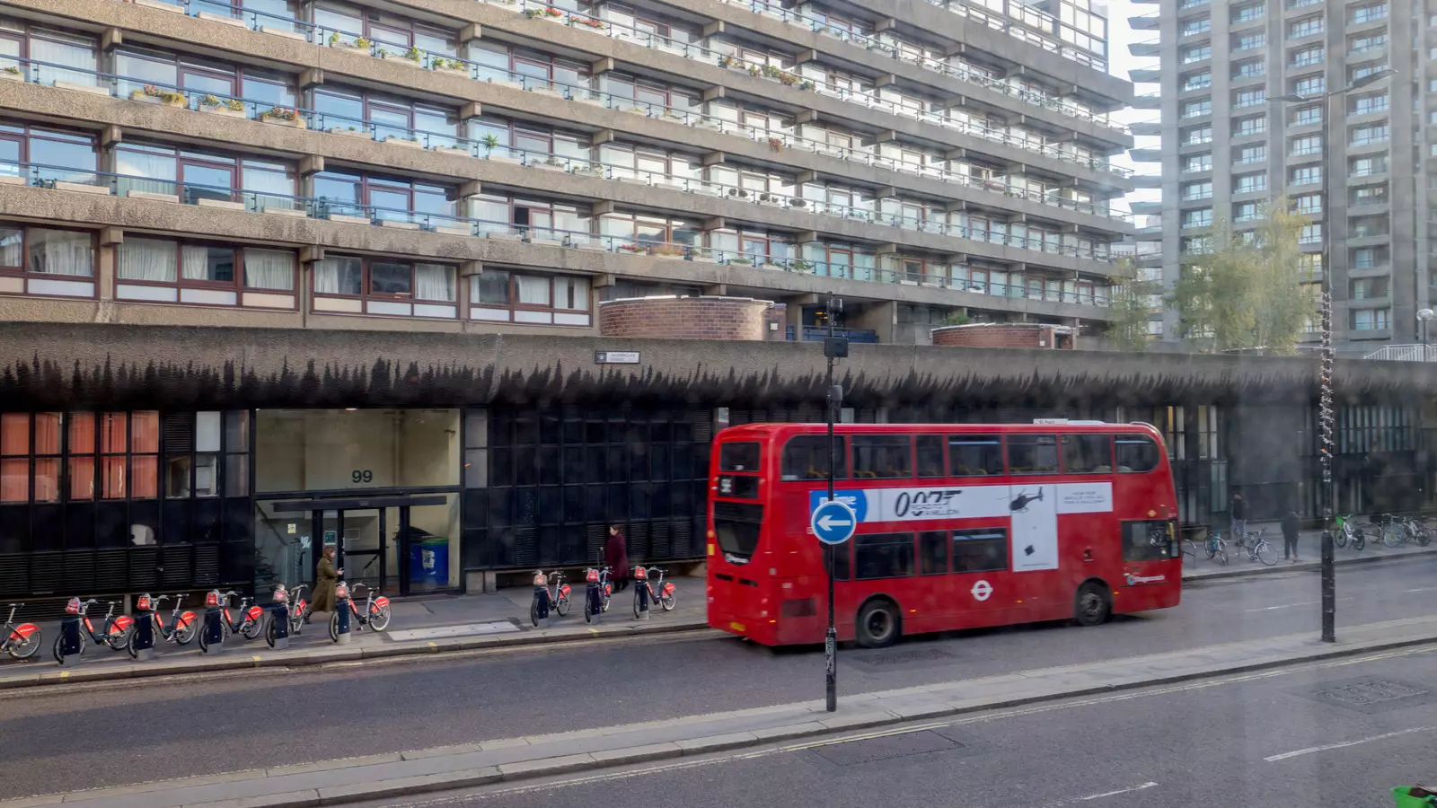 Flat Carthusian Street in City of London