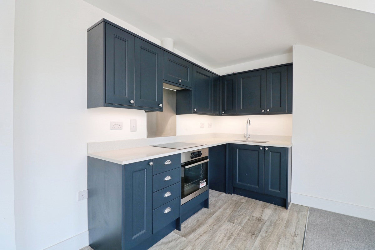 Flat Carlton Avenue in Southend-on-Sea
