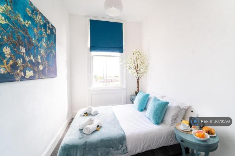 Flat Marine Parade in Gorleston-on-Sea