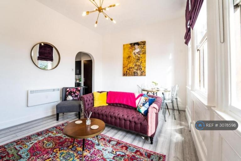 Flat Marine Parade in Gorleston-on-Sea