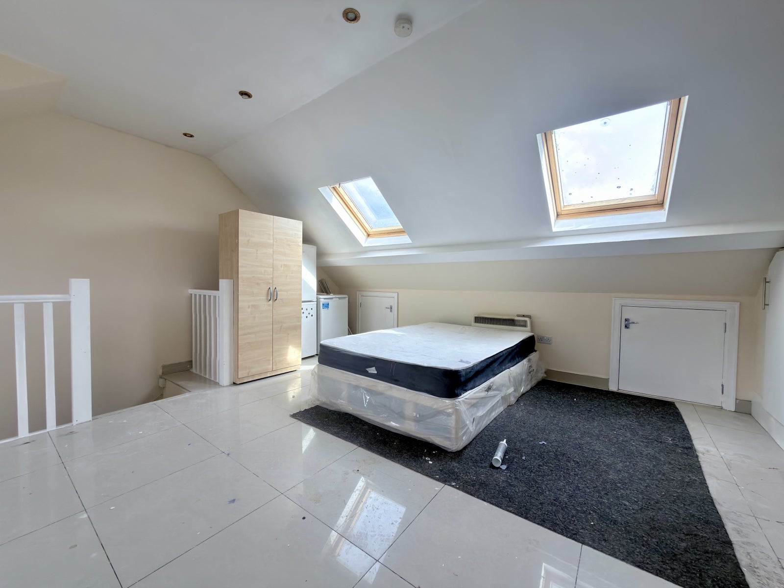 Flat Northborough Road in Greater London