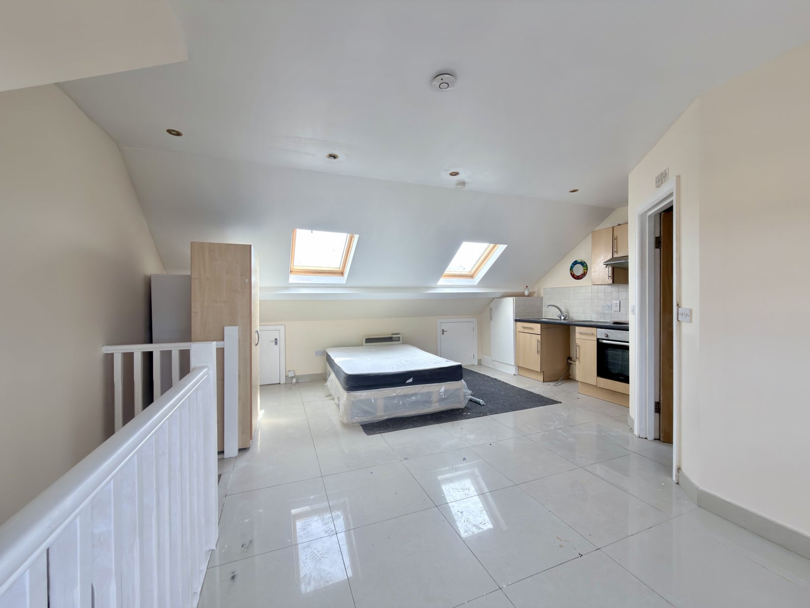 Flat Northborough Road in Greater London