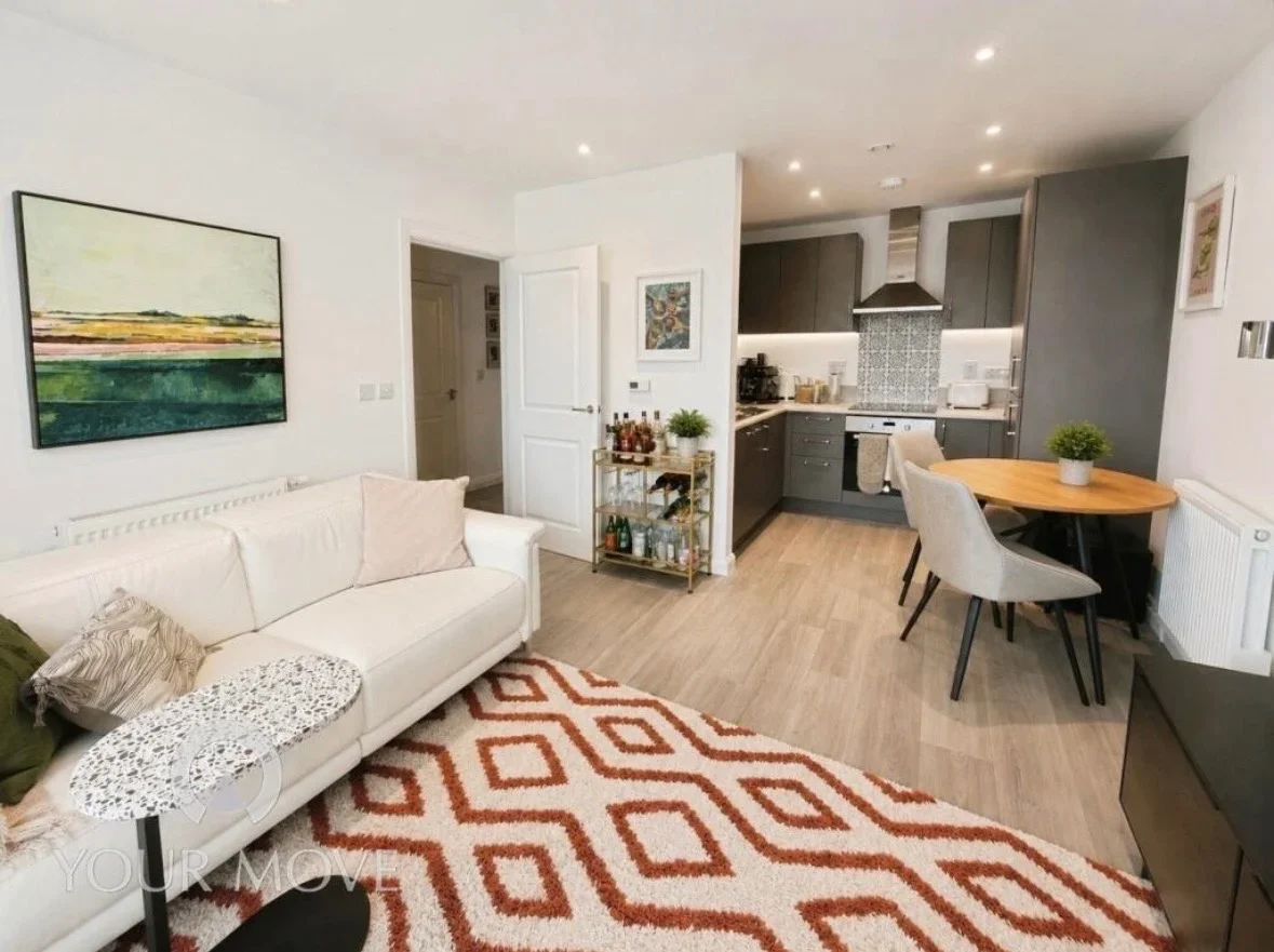 Flat Lowfield Street in Dartford