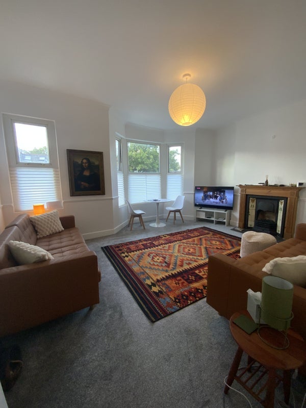 Room Kinver Road in Greater London