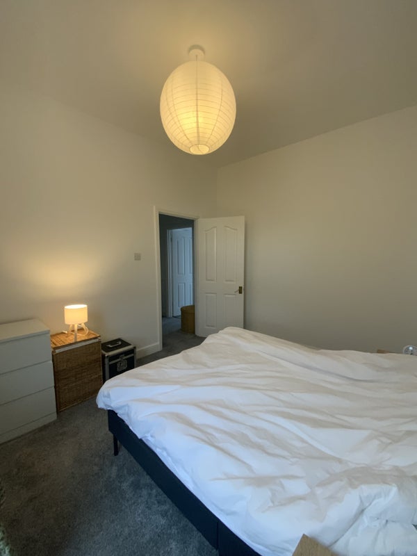 Room Kinver Road in Greater London