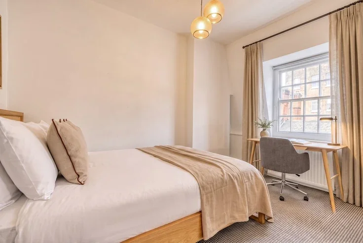 Flat Harley Street in City of Westminster