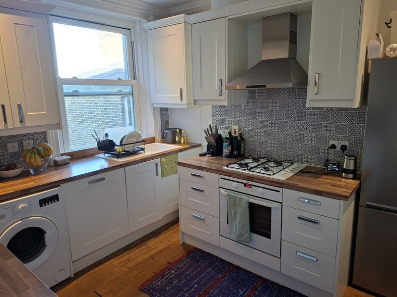 Room Brook Drive in Greater London
