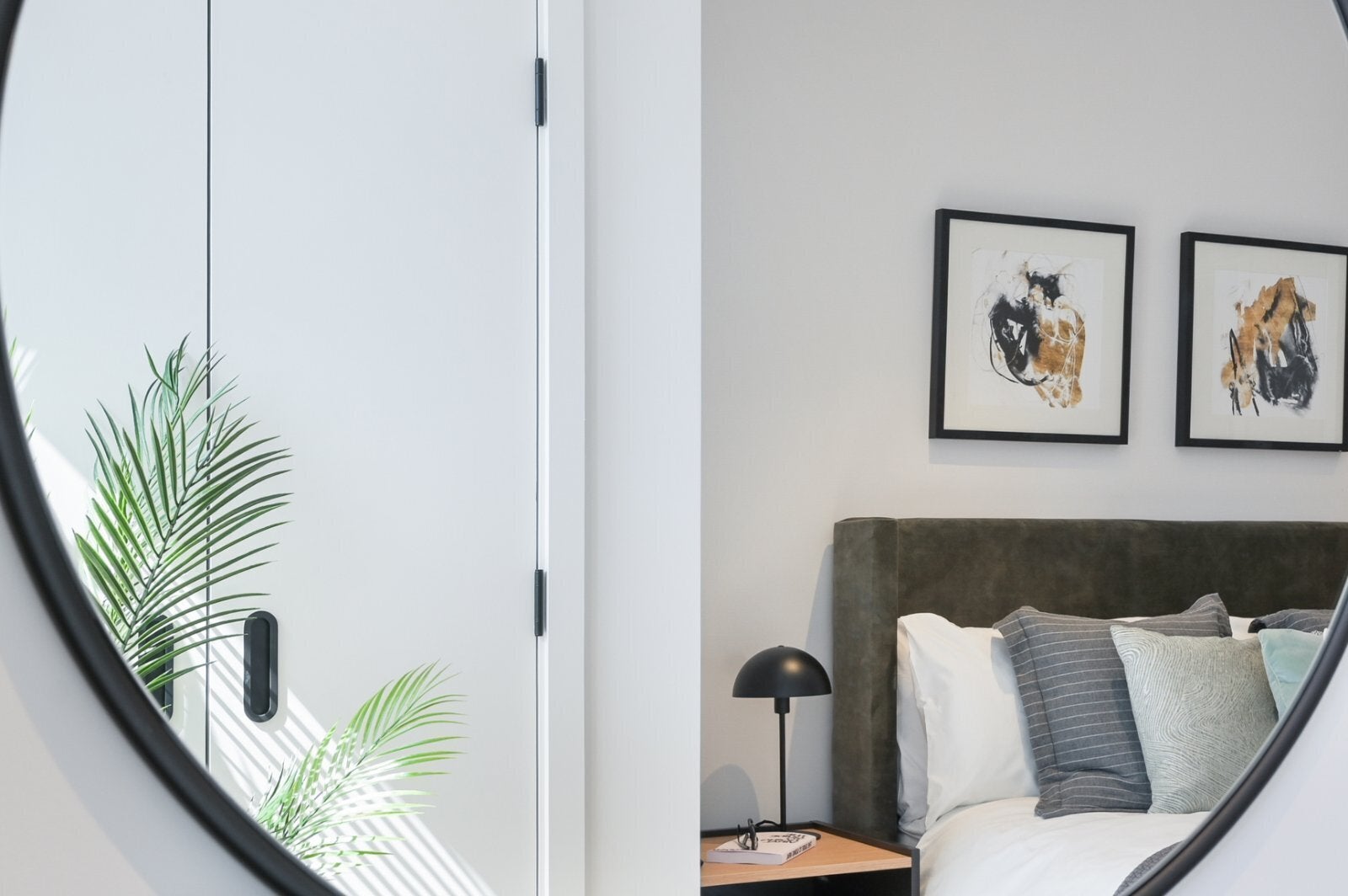 Flat Charter Street in Greater London