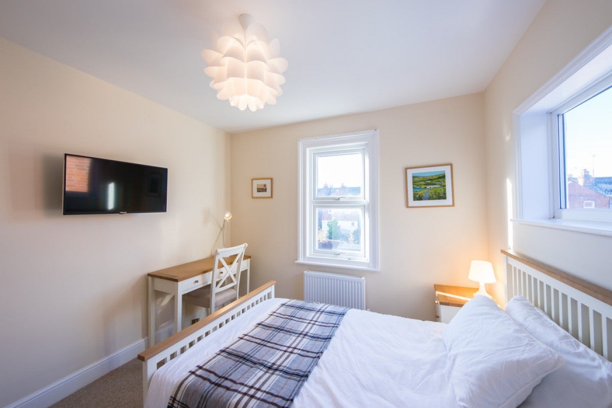 Room Caversham Road in Reading