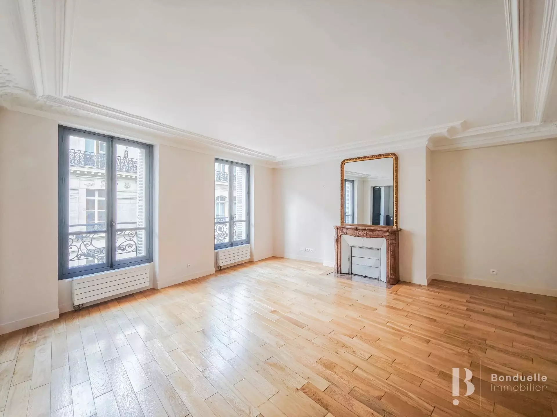 Flat Rue de la Folie-Méricourt in Paris