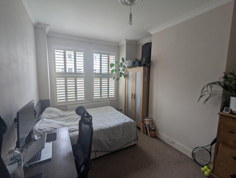 Room Faraday Road in Greater London