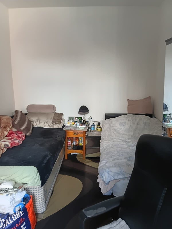 Room Derby Street in Farnworth