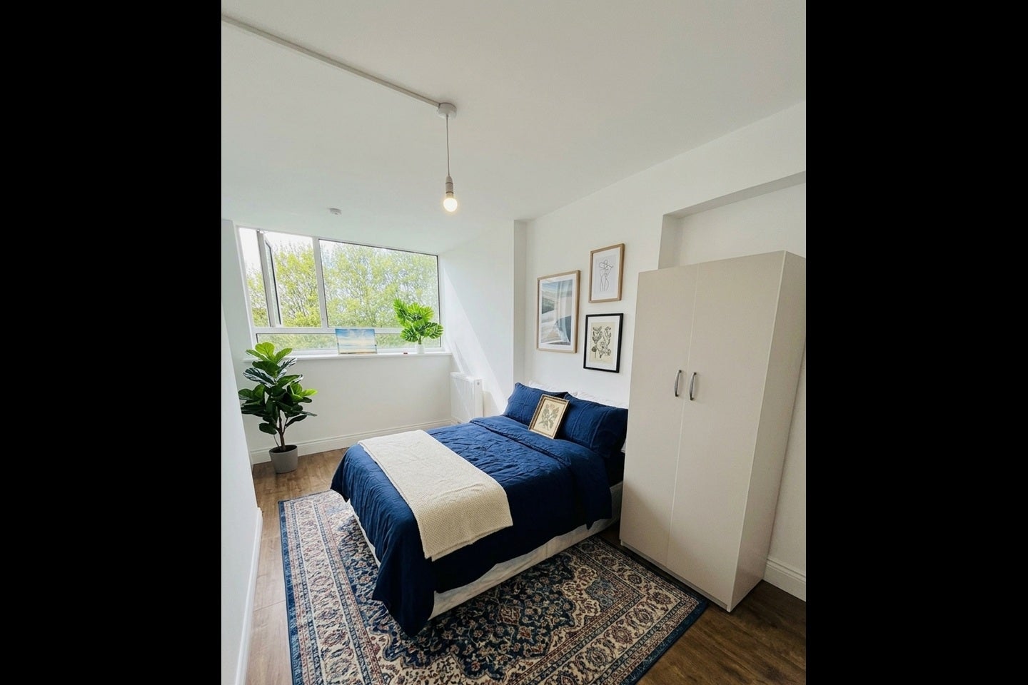 Room Victoria Road in Greater London