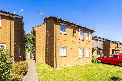 Flat Greensward in Hertsmere