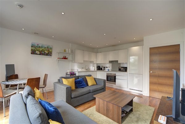 Flat Norman Road in Greater London