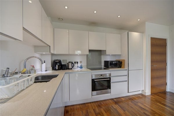 Flat Norman Road in Greater London