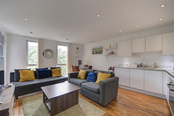 Flat Norman Road in Greater London