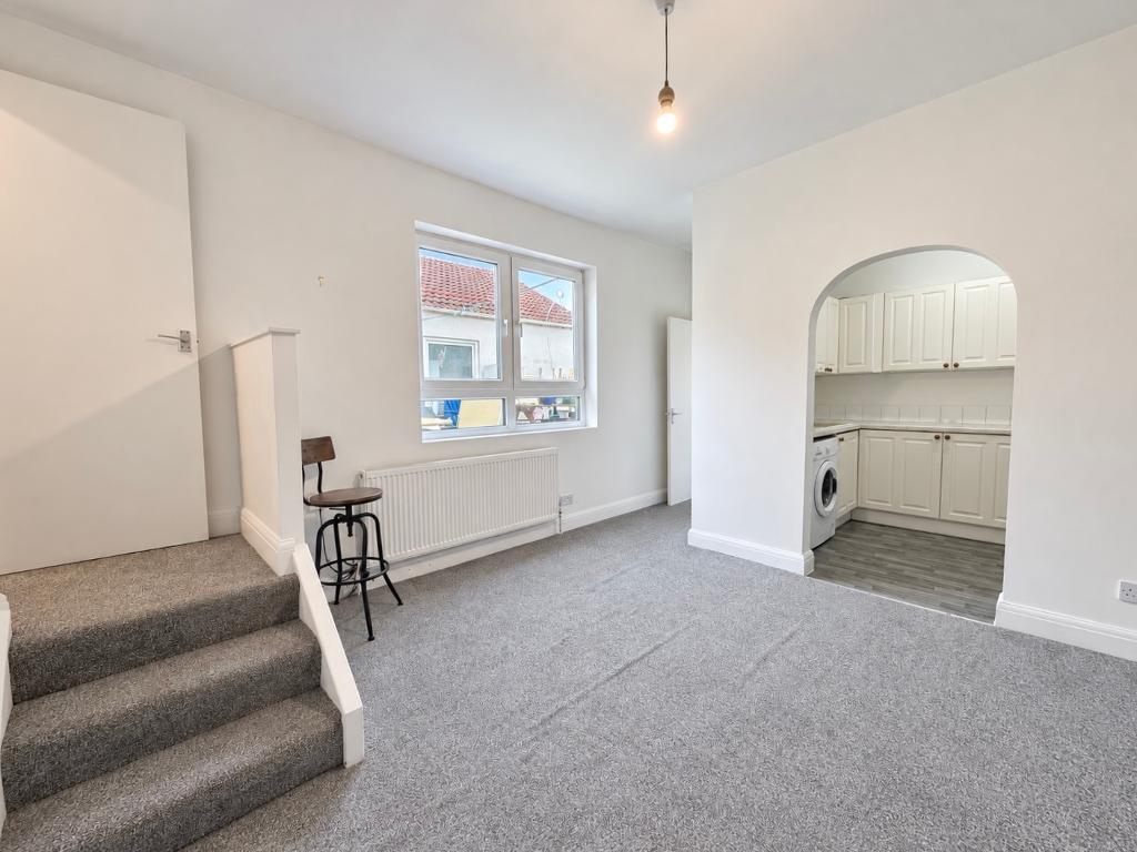Flat Sutton Road in Southend-on-Sea
