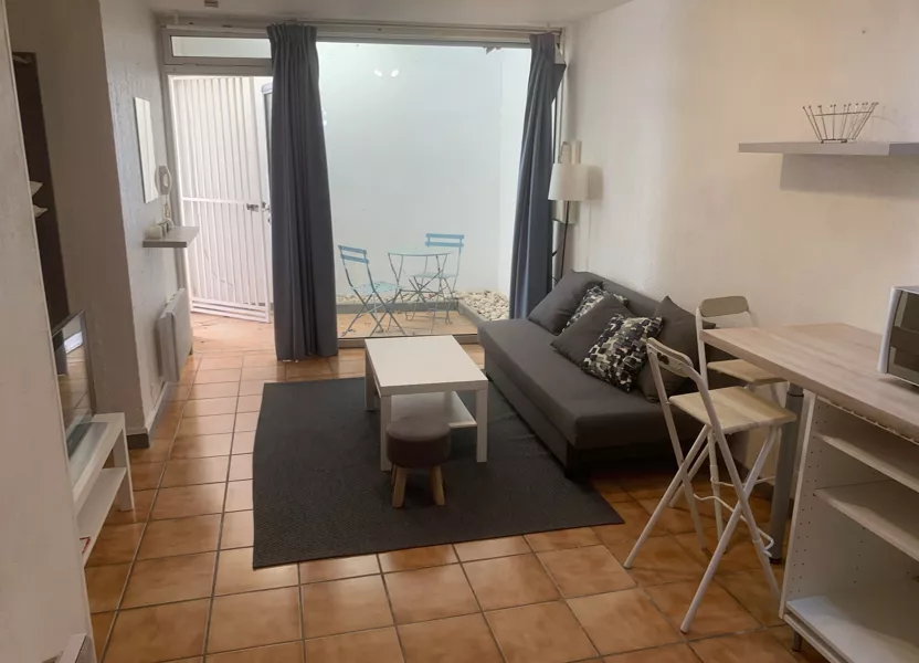 Appartement Avenue du Mont Duplan à Nîmes