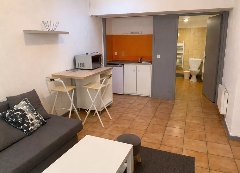 Appartement Avenue du Mont Duplan à Nîmes