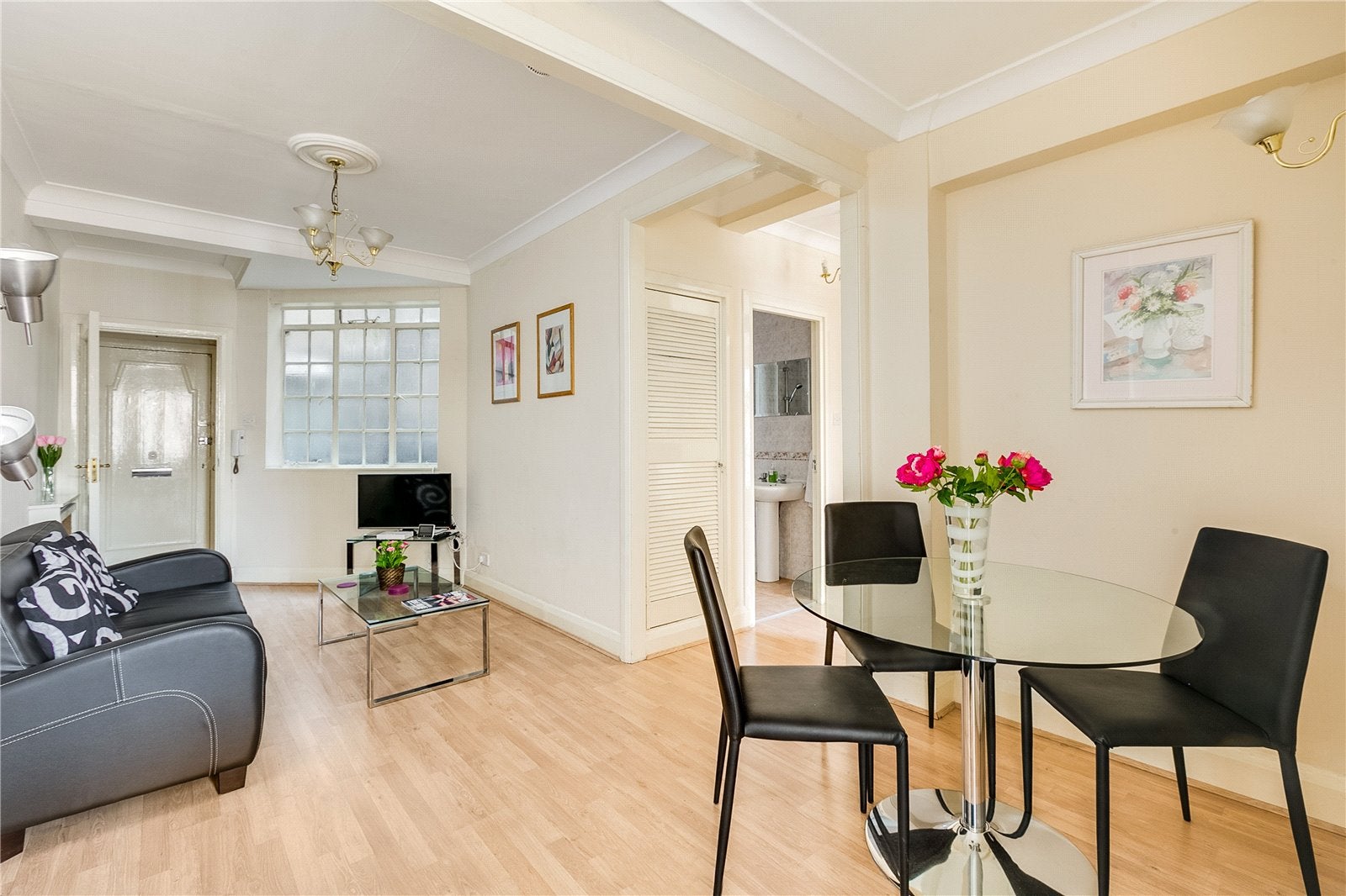 Flat Huntsworth Mews North in City of Westminster