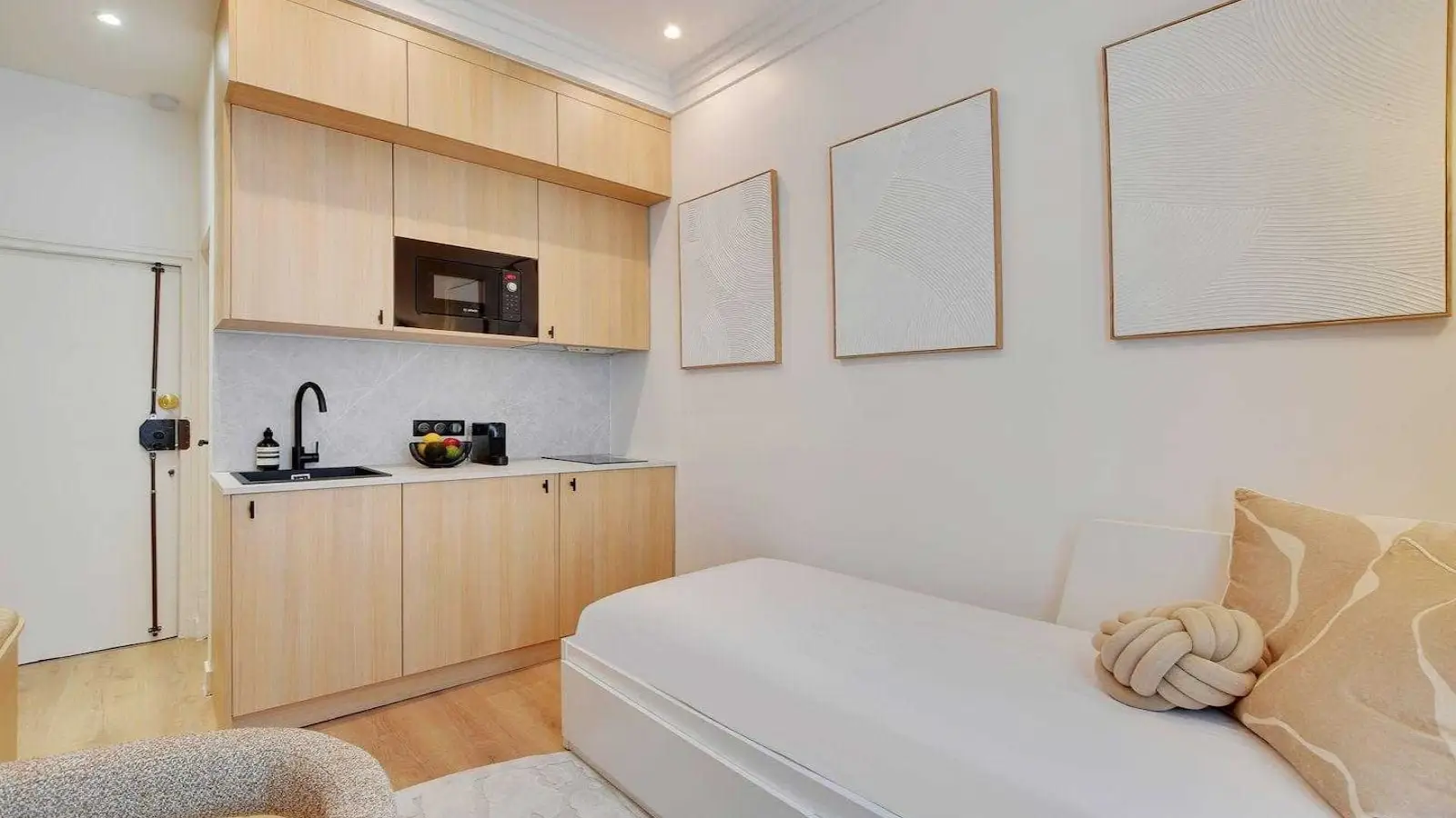 Flat Rue des Petits Champs in Paris