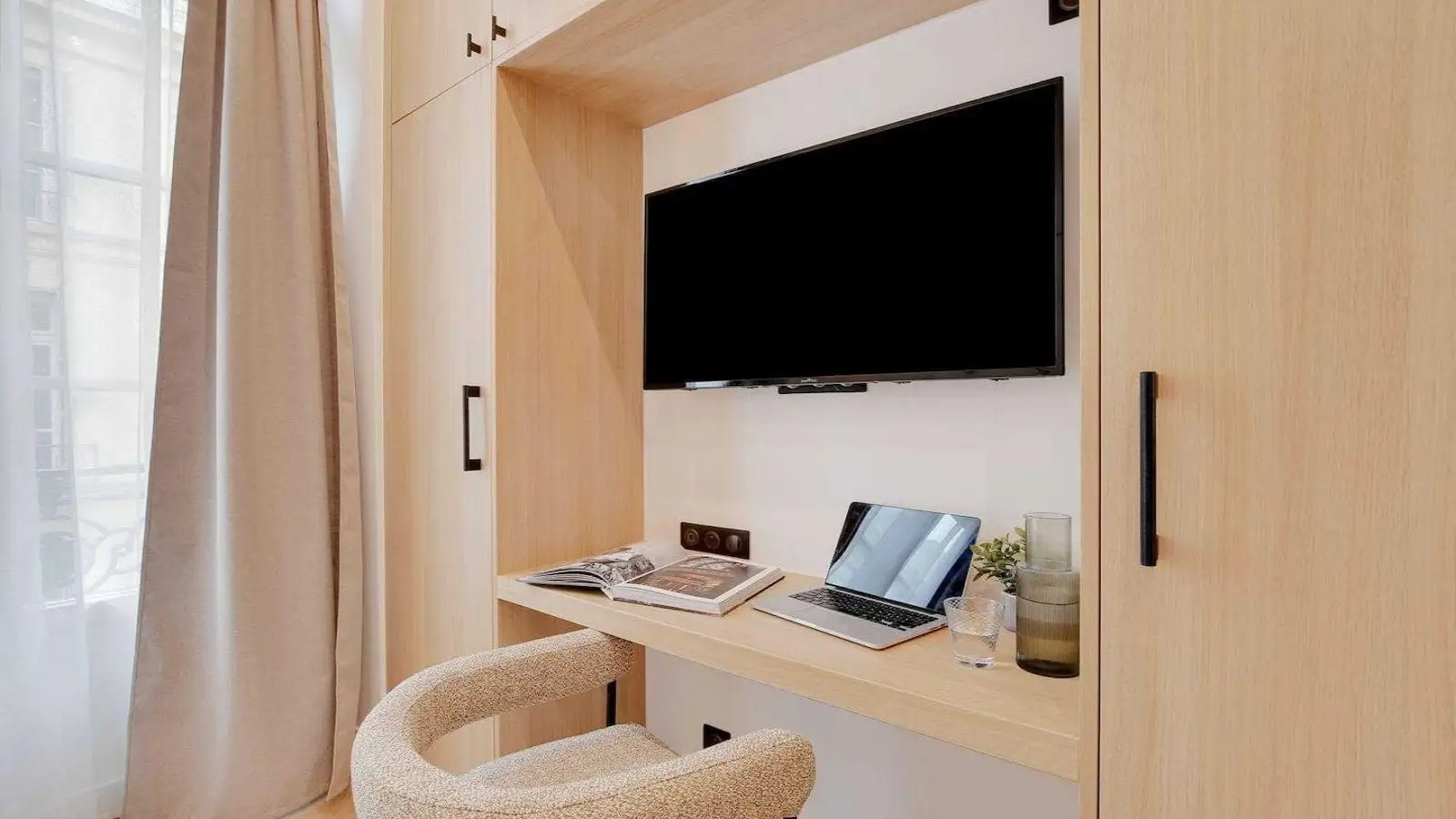 Flat Rue des Petits Champs in Paris