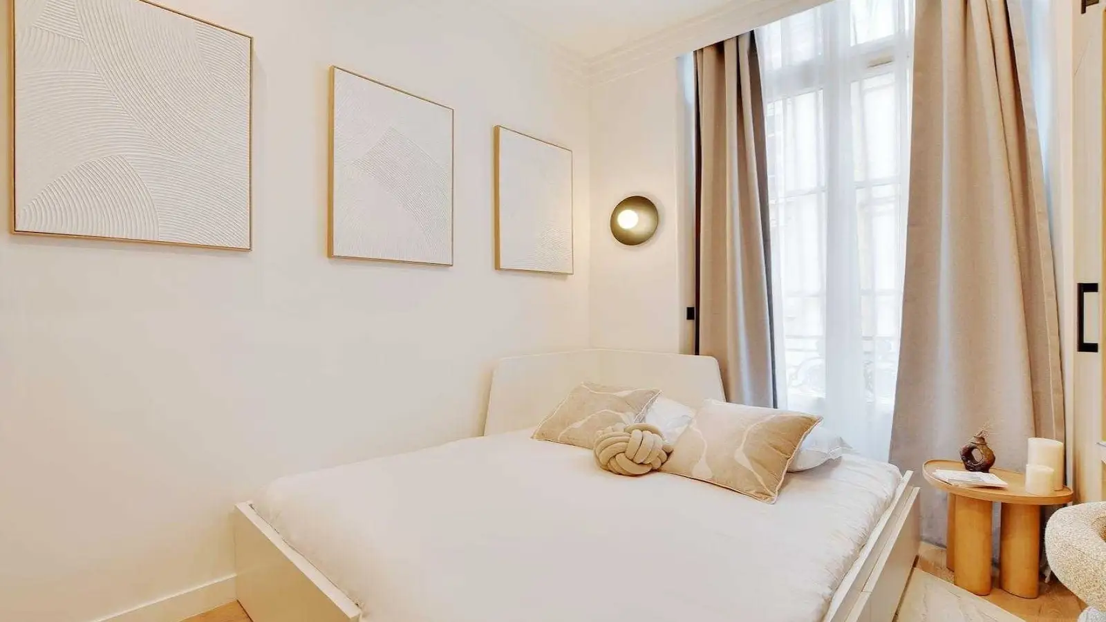 Flat Rue des Petits Champs in Paris