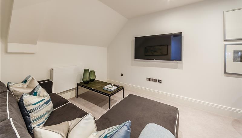 Flat Rainville Road in Greater London
