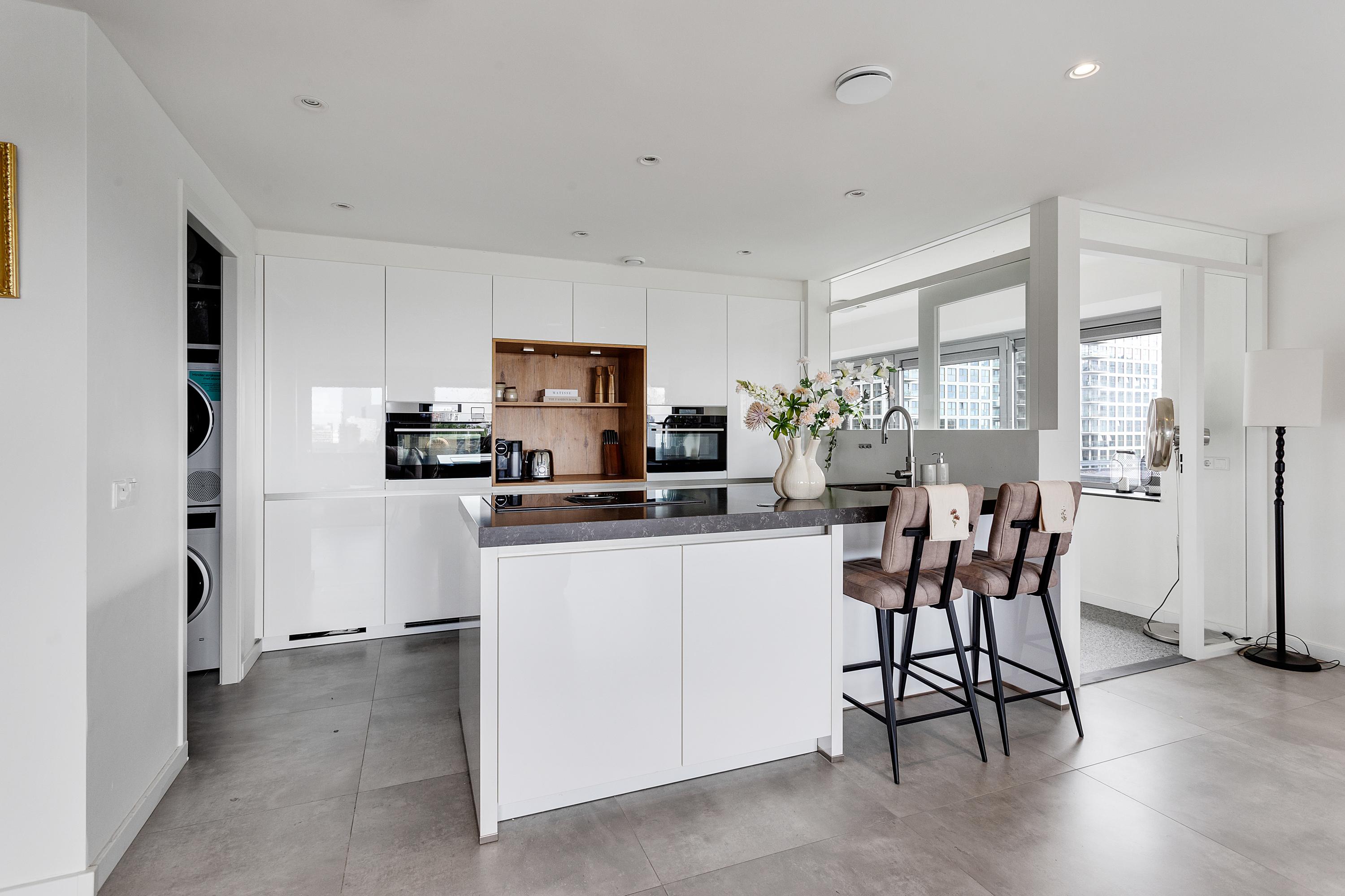 Appartement te koop: Gedempte Zalmhaven 517, Rotterdam