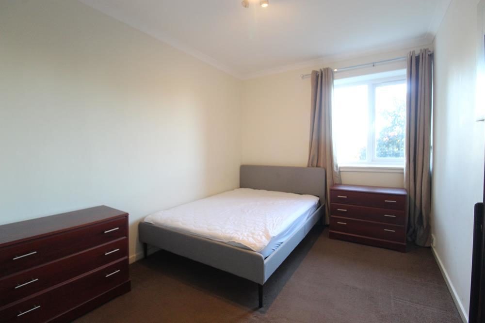 Flat Laburnum Walk in Aberdeen City