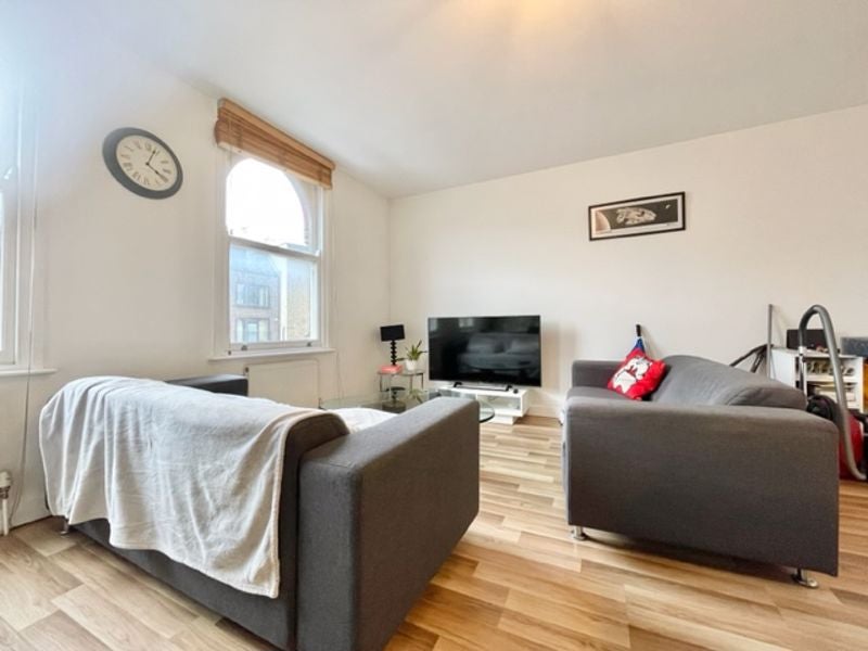 Flat Walworth Road in Greater London
