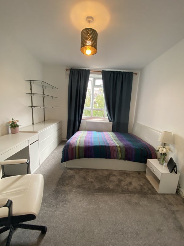 Room Lancaster Court in Greater London