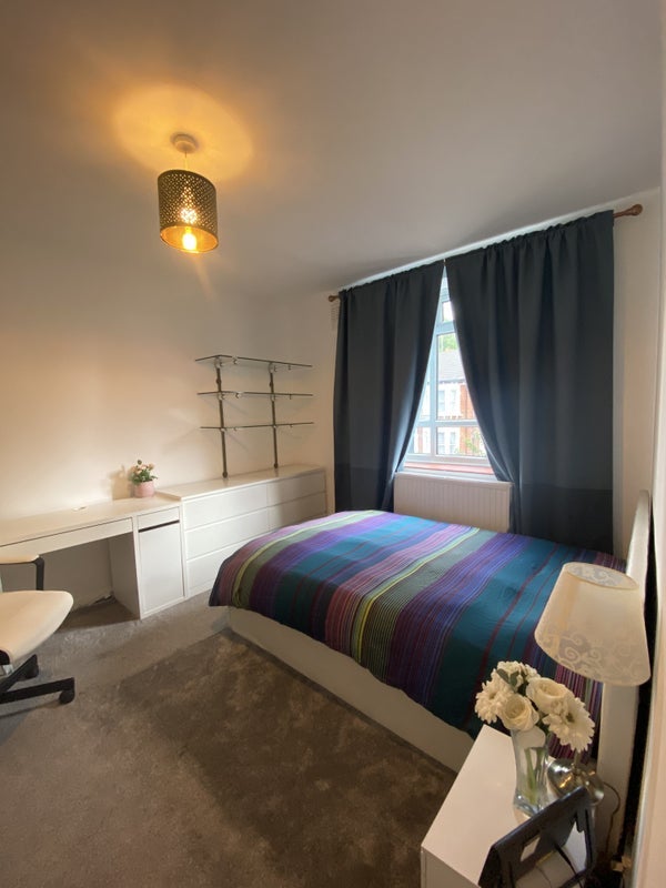 Room Lancaster Court in Greater London