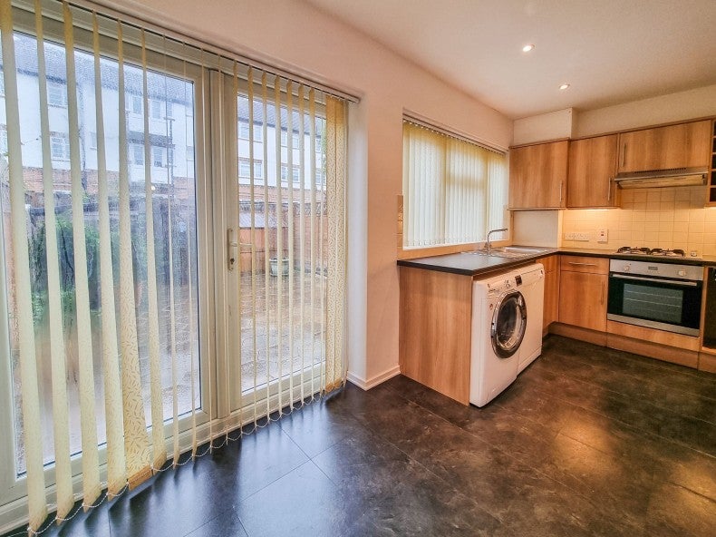 House Brinsworth Close in Greater London