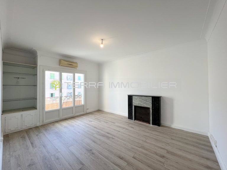Flat Cours Jean Nicoli in Ajaccio