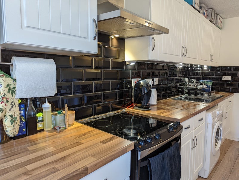 Room Blackwell Close in Greater London