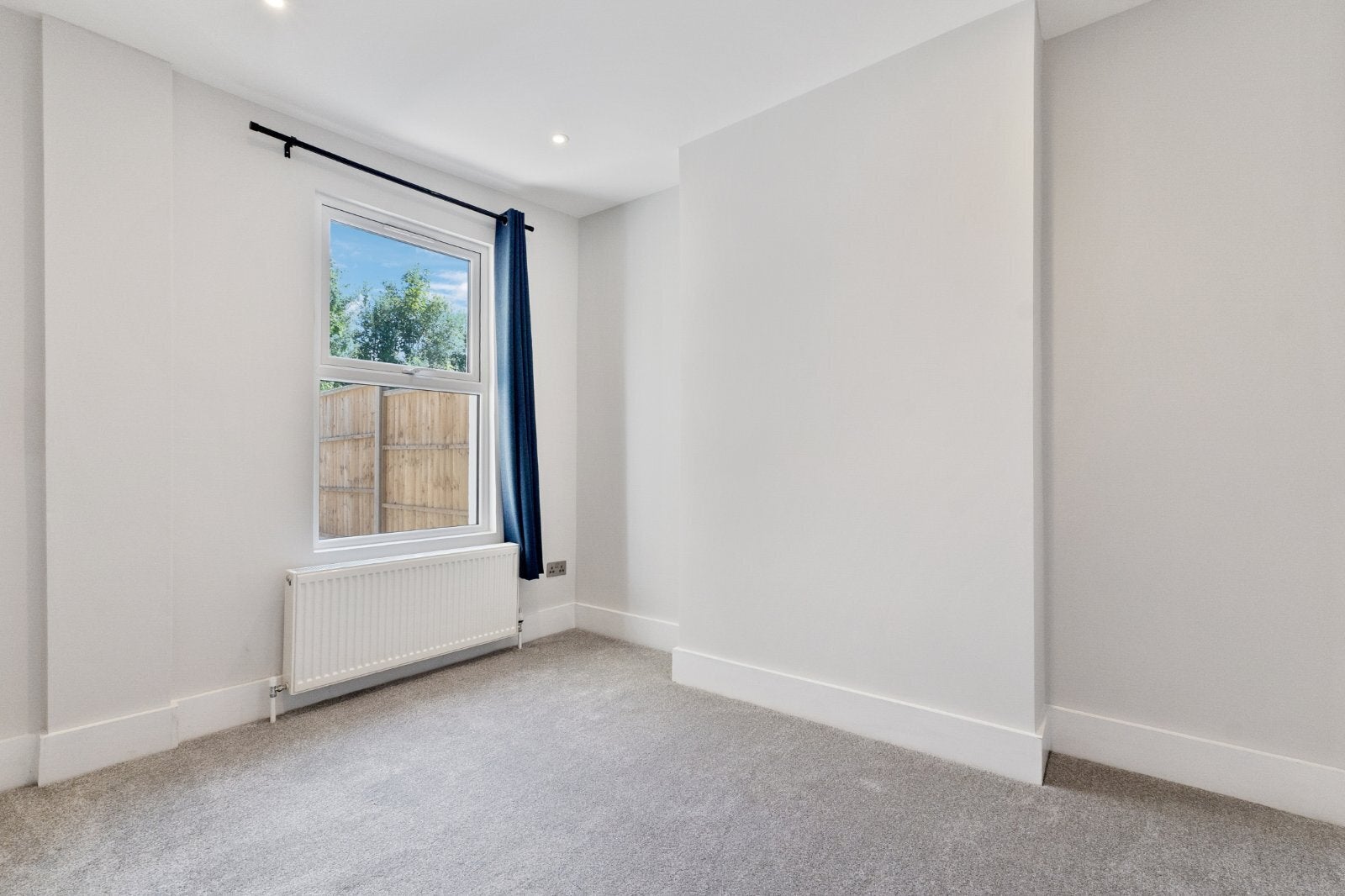 House Besley Street in Greater London