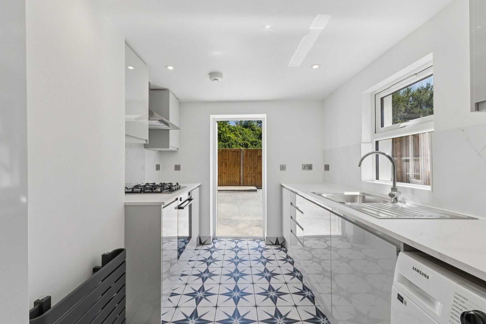 House Besley Street in Greater London