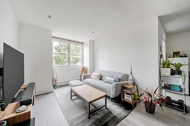 Flat Rodney Road in Greater London