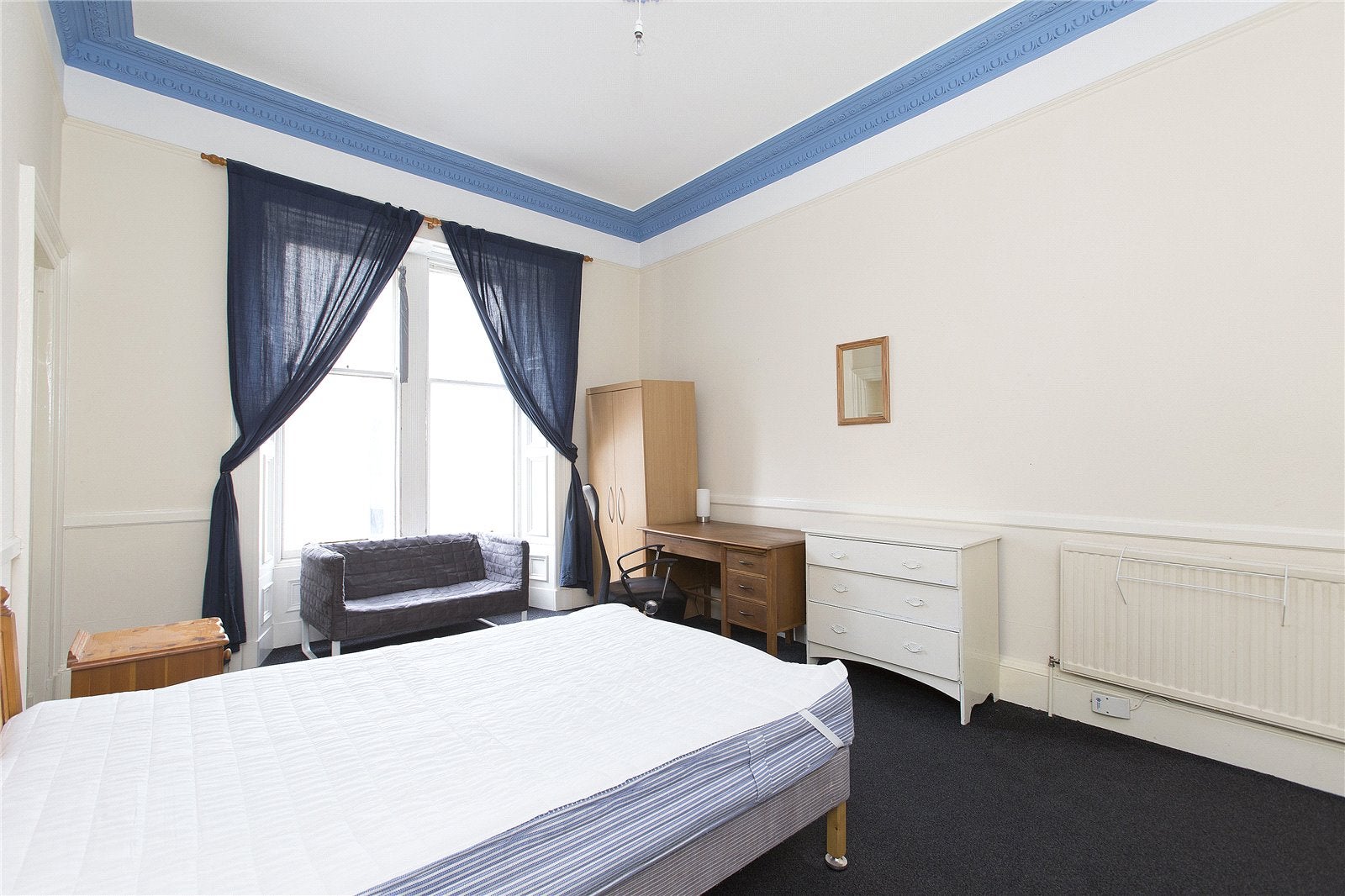 Flat Haymarket Terrace in City of Edinburgh